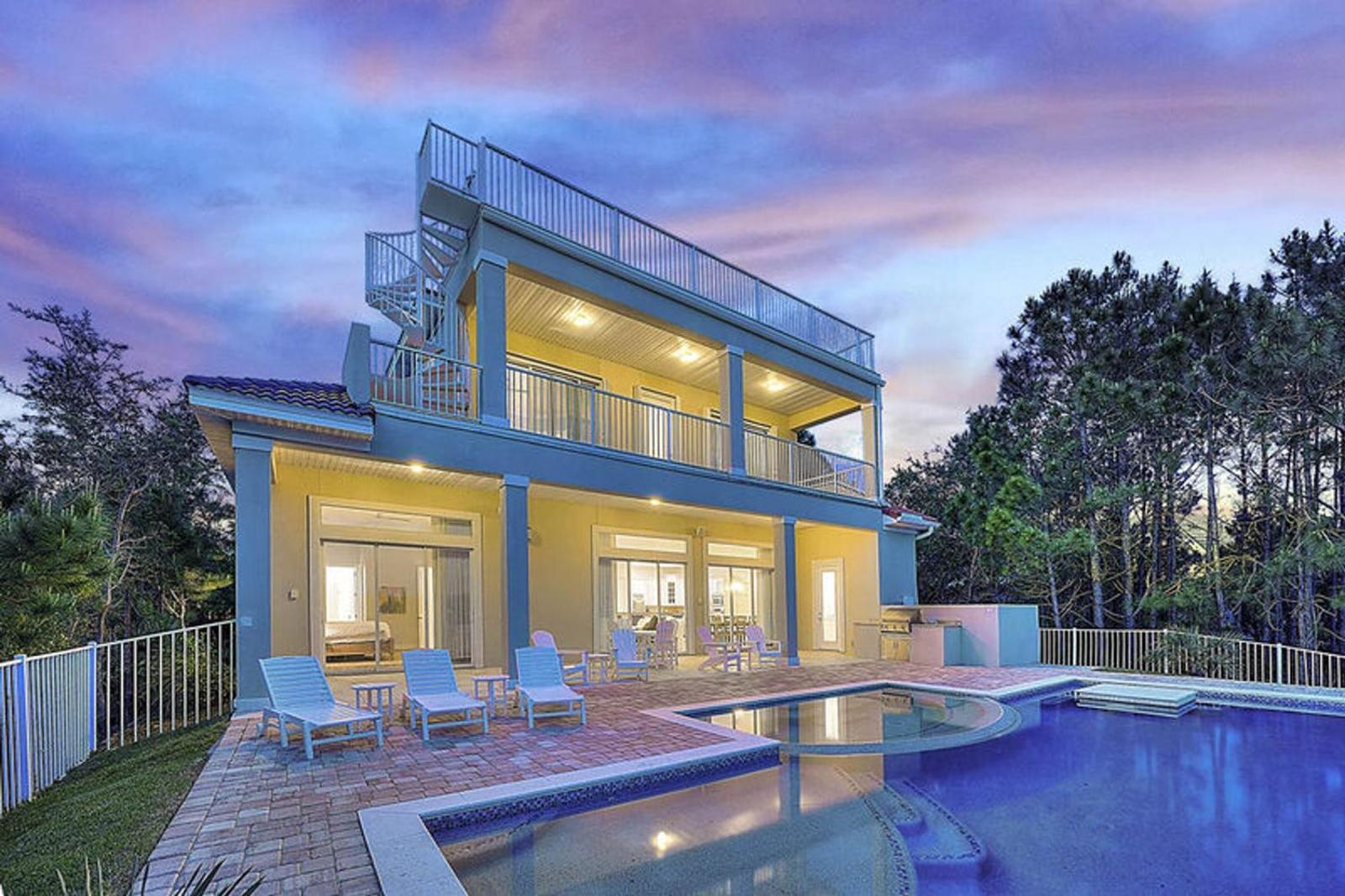Aqua Tranquility by Five Star Properties Main image 1