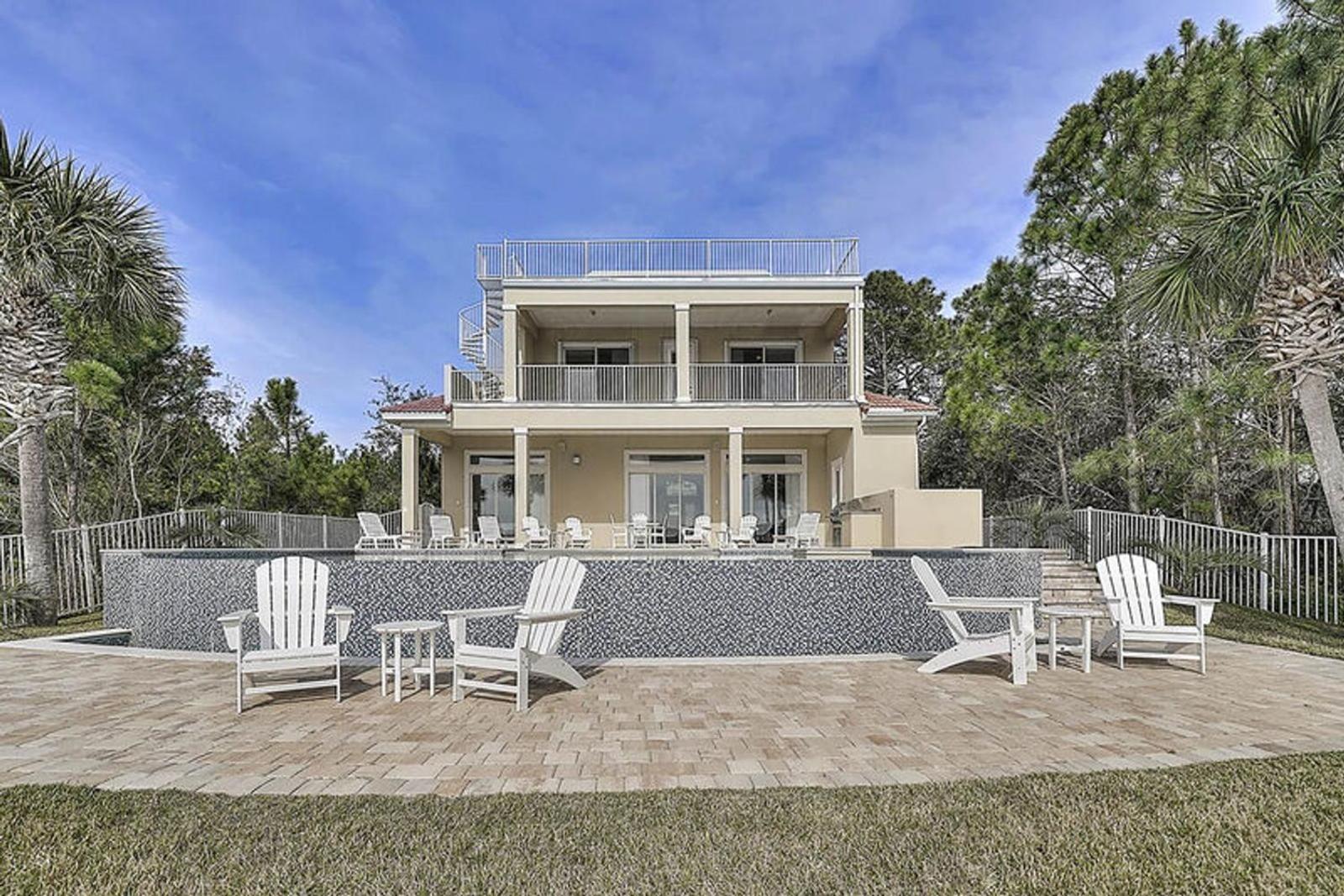 Aqua Tranquility by Five Star Properties Main image 2